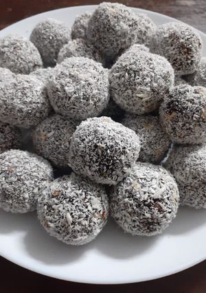 A picture of Chocolate truffles.