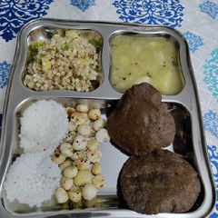 A picture of Falahari Thali.