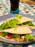 Piadina al tacchino con insalata