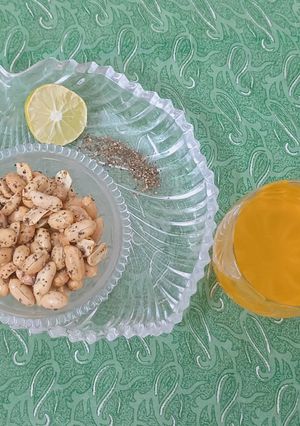 A picture of 🌶️ Lemon Pepper Roasted Peanuts 🥜🍋.