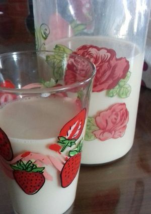 Una foto de Agua tipo horchata