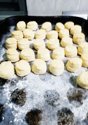 Una foto de Escones de queso con aceite