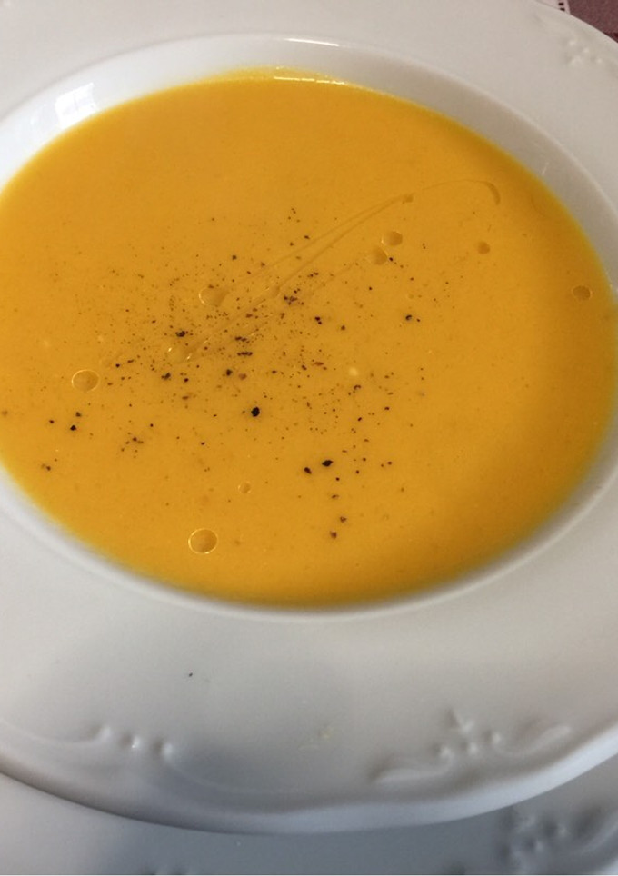 Una foto de Crema de zanahoria 🥕