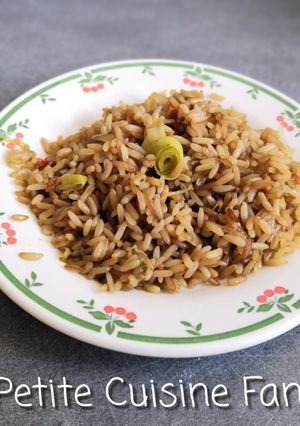 Une photo de Khao pat, riz frit thaï