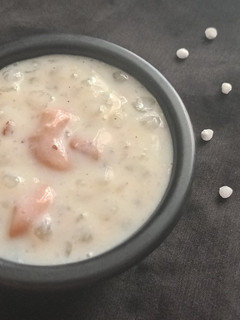 ஜவ்வரிசி பால் பாயாசம்(javvarisi paal payasam recipe in tamil) செய்முறை முக்கிய புகைப்படம்