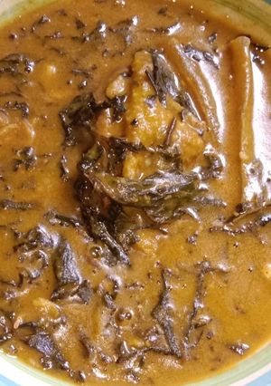 A picture of Ofe Ede(cocoyam soup)/ Bitterleaf soup.
