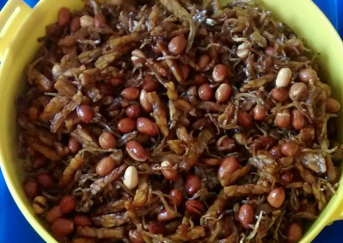 Resep Ikan teri tempe dan kacang tanah yang Lezat Sekali