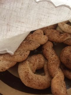 Una foto de Trencitas y rollitos de huevo