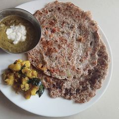 A picture of Whole ragi uthappam.