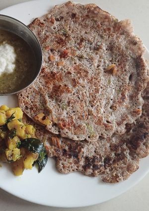 A picture of Whole ragi uthappam.