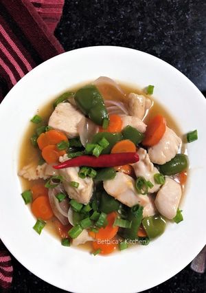 A picture of Chinese Style Chicken Stir Fry.