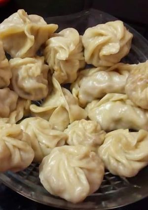 A picture of Chicken momo.