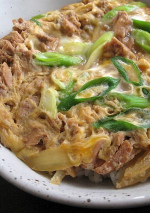 A picture of Tuna & Egg Rice Bowl.