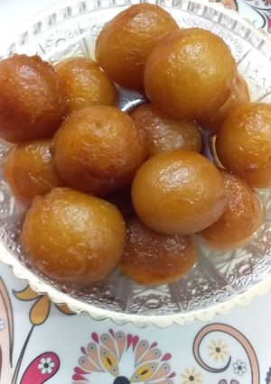 गुलाब जामुन (Gulab jamun recipe in Hindi) रेसिपी मुख्य फोटो