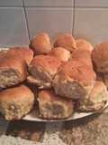 Pancitos de anís rellenos con dulce de membrillo