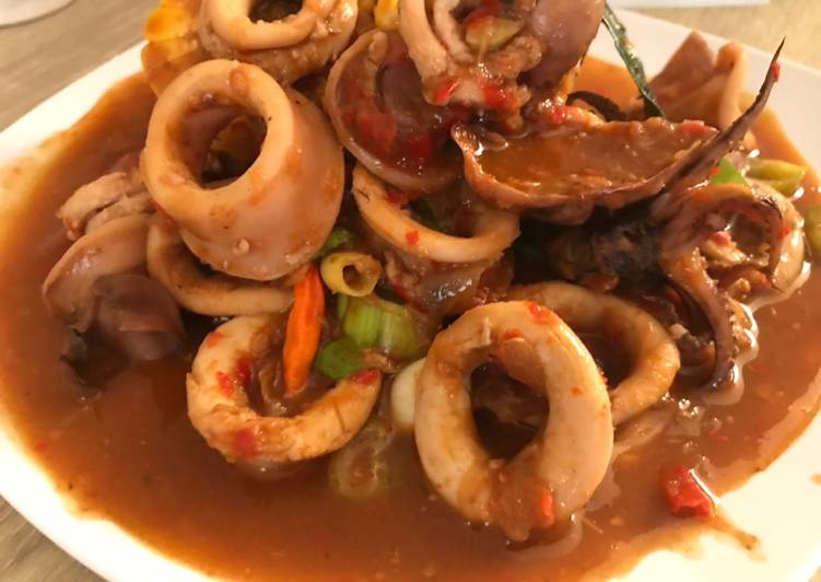 makanan Cumi Saus Tiram yang Menggugah Selera