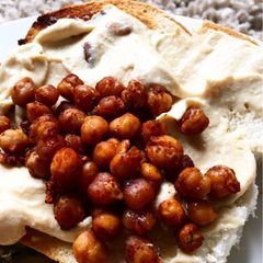 A picture of Roast Chickpeas 🧡.