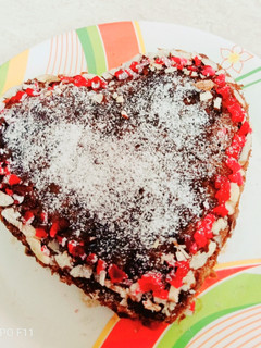 ચોકલેટ બિસ્કીટ કેક(chocolate biscuit cake recipe in gujarati) રેસીપી મુખ્ય ફોટો