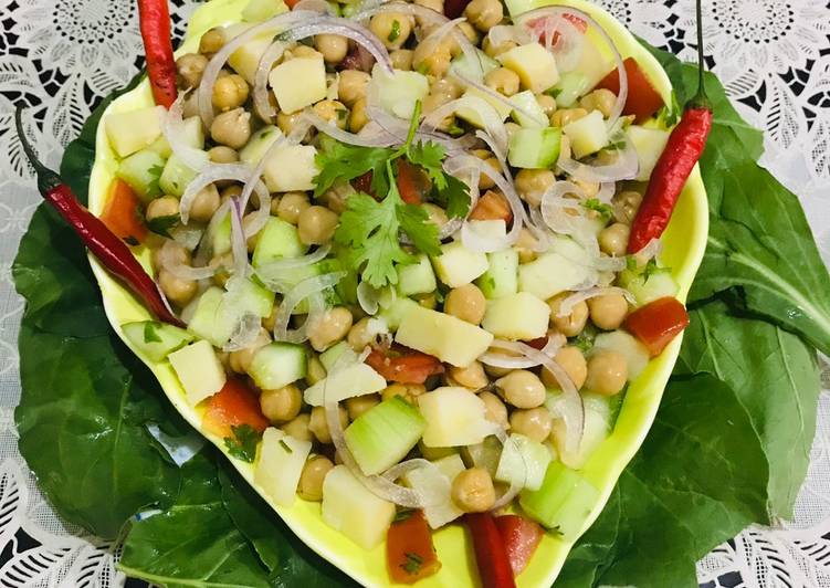 Steps to Prepare Perfect Potato chick peas salad 🥗