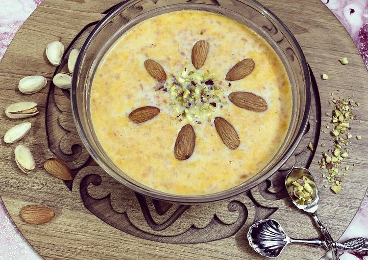 Carrot Kheer /Carrot Pudding with Jaggery