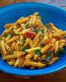 Pasta a la puttanesca de sardinas