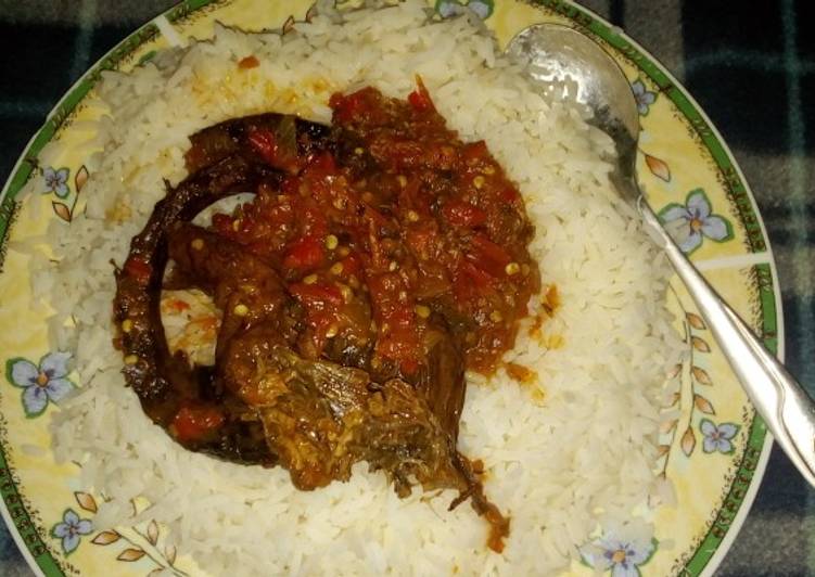 Rice and eja dudu stew