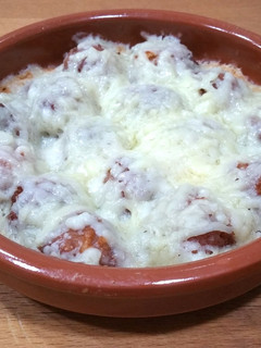 Una foto de Albóndigas con queso