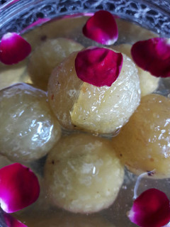 આખા આમળાનો મુરબ્બો(Amla murabba recipe in Gujarati) રેસીપી મુખ્ય ફોટો