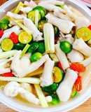 Chân gà ngâm sả ớt