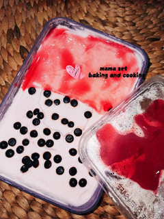 Foto resep Kreasi es krim strawberry cheese whipcream