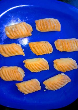 A picture of Peanut cookies.