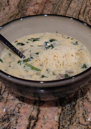 A picture of Zuppa Toscana Keto.