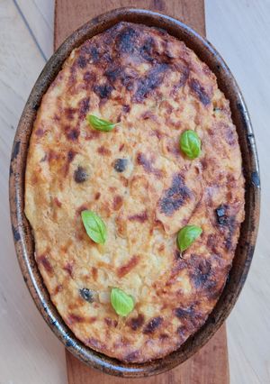Una foto de Pastel de papa con espelta 🥔 🍅 🌾 (vegetariano)