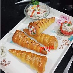A picture of Baked Bread Cones in Cooker.