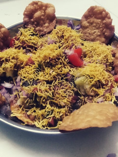 પાપડી ચાટ (Papdi Chaat Recipe In Gujarati) રેસીપી મુખ્ય ફોટો