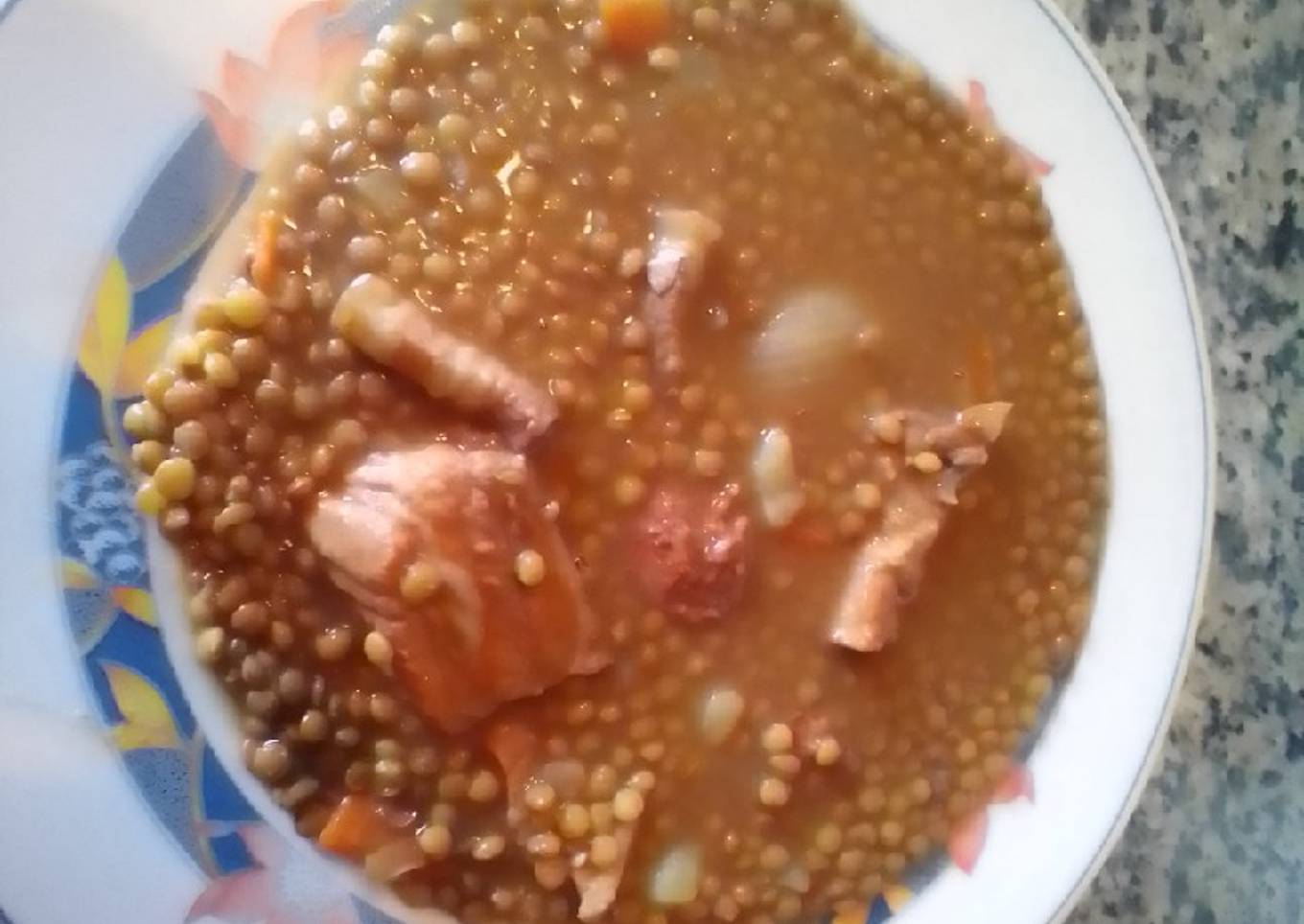 Lentejas con costillas de cerdo