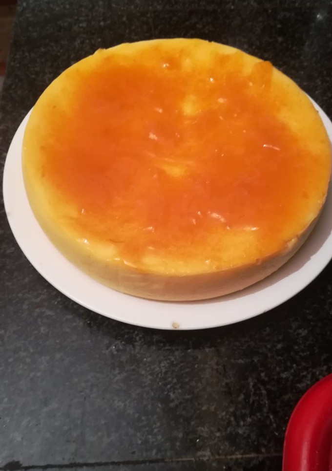 Una foto de Tarta de queso y flan en la olla gm g