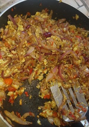 A picture of Title:egg sauce.