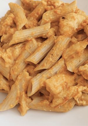 A picture of Roasted Bell Pepper-Feta-Chicken Sauce for Pasta.