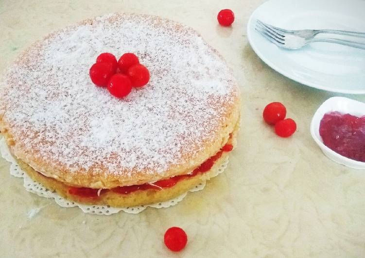 Recipe of Any-night-of-the-week Victoria Sponge Cake