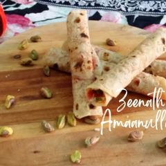 A picture of Mini Roti Jam Wraps.
