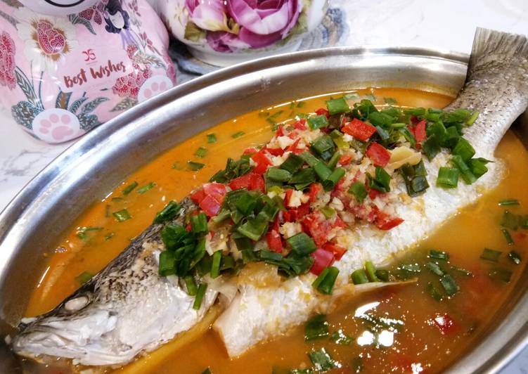 Steps to Make Speedy Thai Style Steamed Siakap