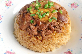 Cara Gampang Menyiapkan Nasi Tim Ayam Jamur Untuk Jualan