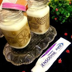 A picture of Meethi lassi.