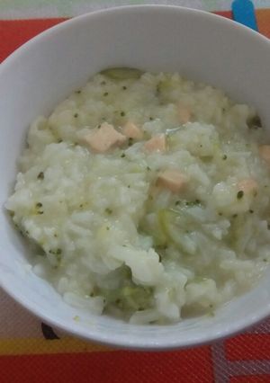 Foto resep Bubur Brokoli, Buncis, & Salmon