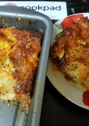 A picture of My Other way of cooking Lasagne. With a nice Crispy Top.☺.