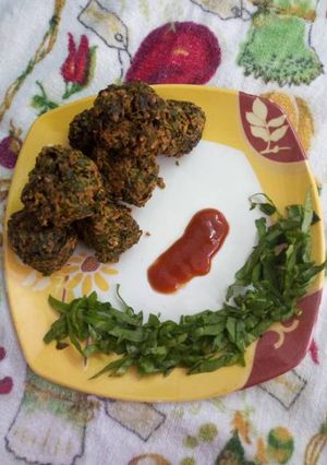 A picture of Palak Pakoras.