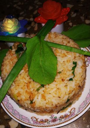 पालक ब्राउन राइस (Palak brown rice recipe in Hindi) रेसिपी मुख्य फोटो