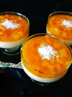 عکسی از دستور پودینگ با سس هلو
