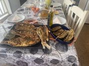 Una foto de sabalo a la parrilla